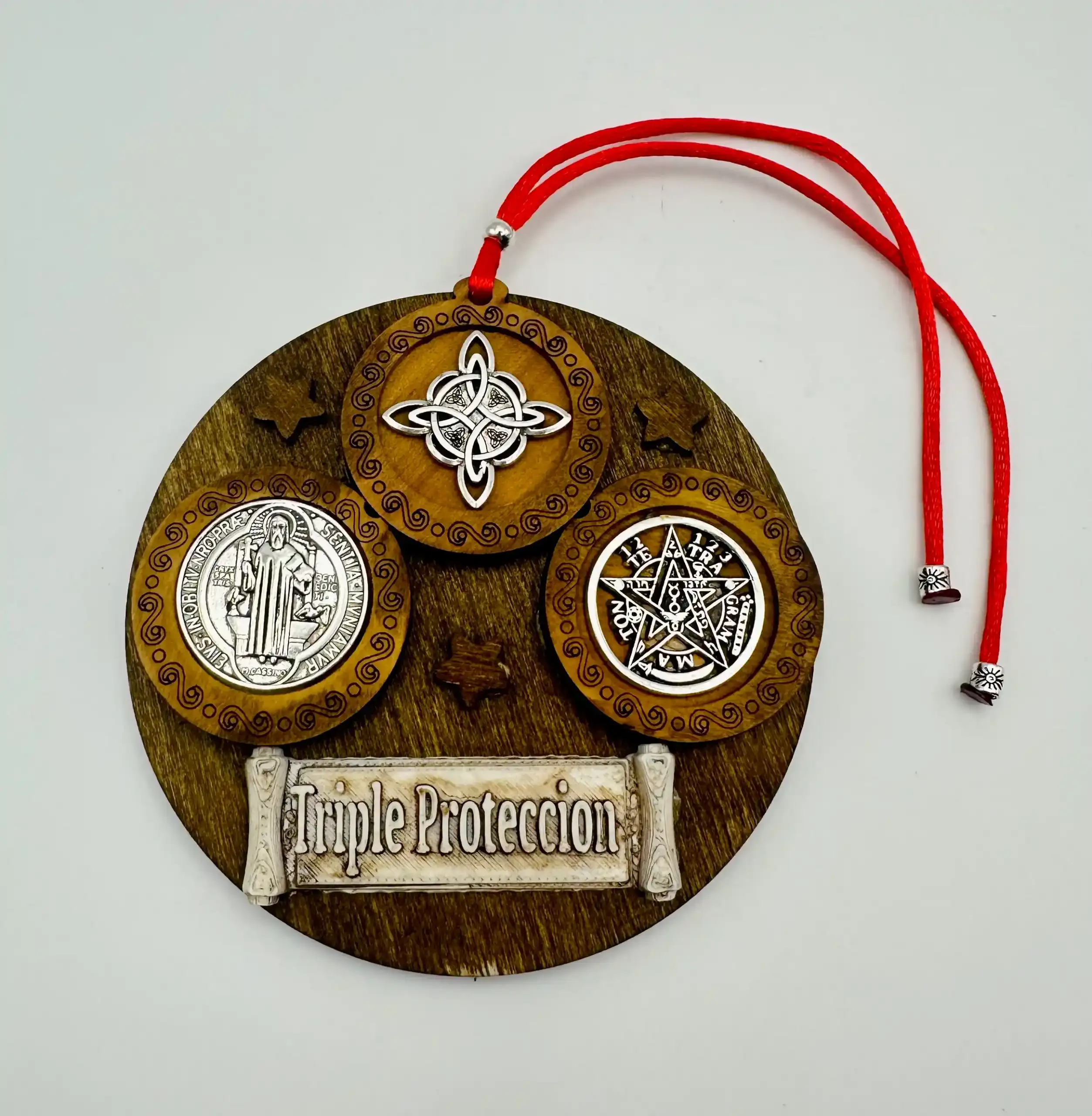 Amuleto Triple Proteccion Madera