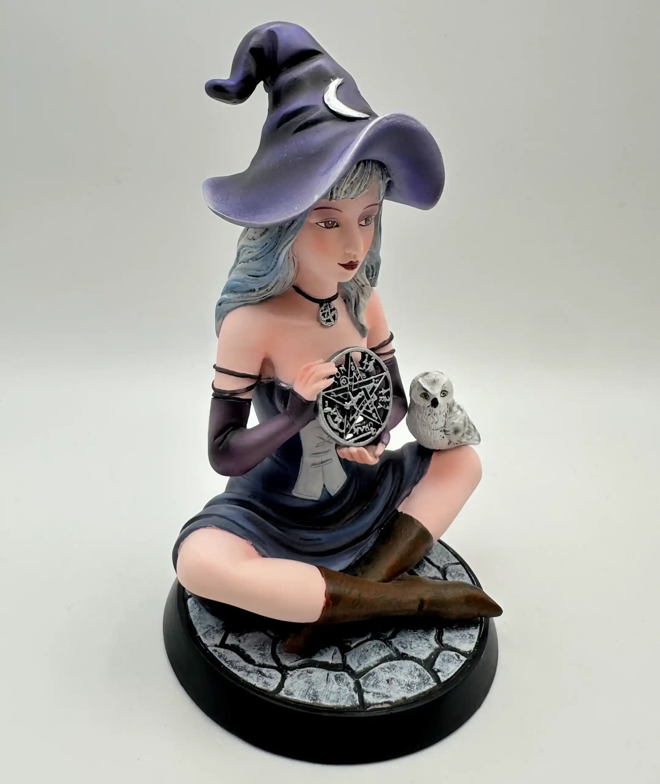 Figura Bruja Con Tetragramaton Y Buho - Imagen 3