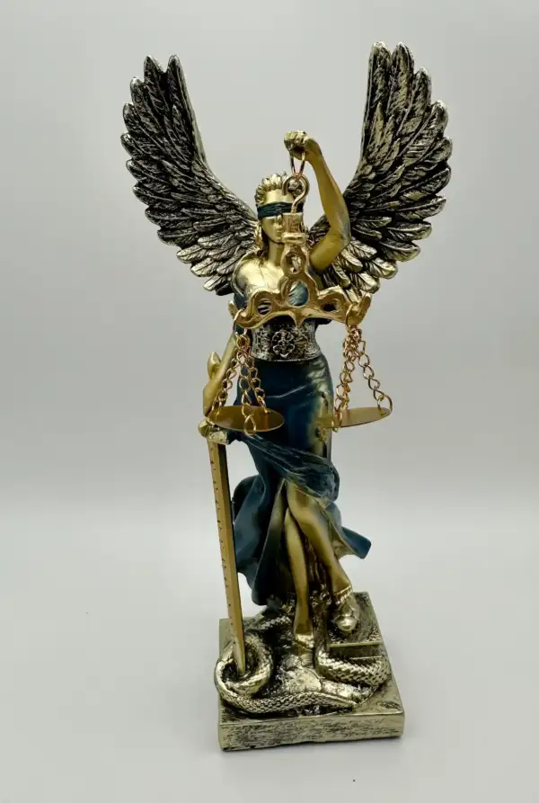 Figura Diosa De La Justicia Alas Azul 25cm - La Calva Mística | Tienda ...