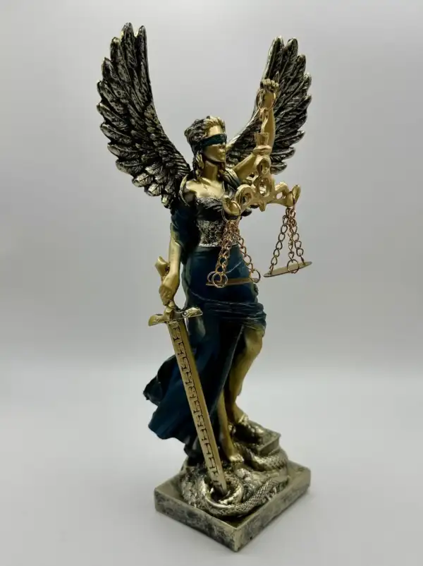 Figura Diosa De La Justicia Alas Azul 25cm - La Calva Mística | Tienda ...