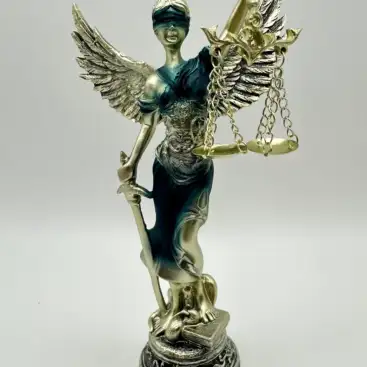 Figura Diosa De La Justicia Alas Azul 19cm