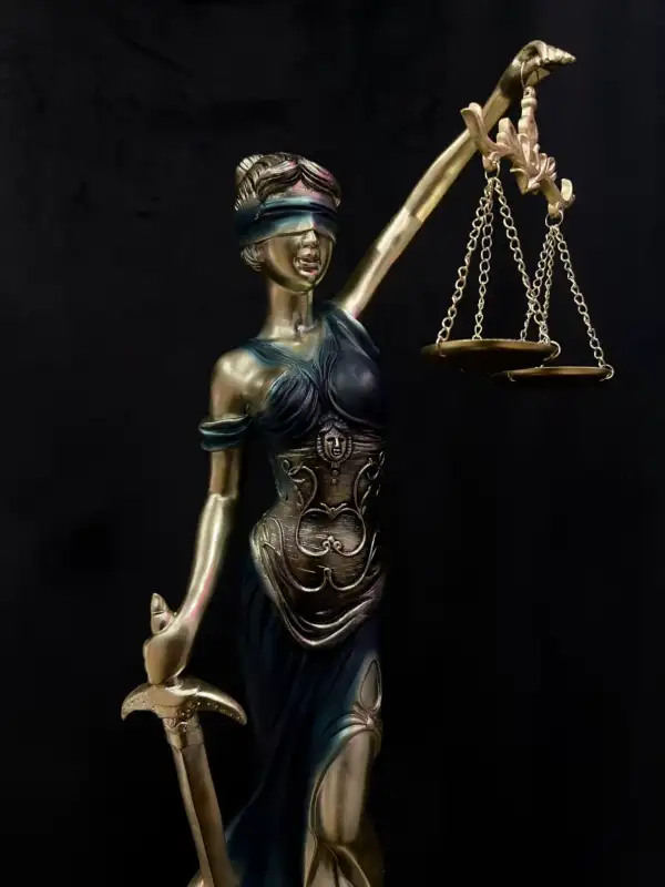 Figura Diosa De La Justicia Azul 55cm - La Calva Mística | Tienda ...