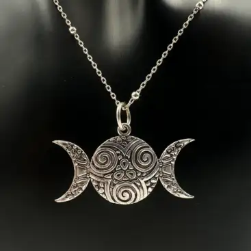 Colgante Triple Luna Trisquel Labrado Plata De Ley