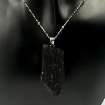 Colgante Turmalina Negra En Bruto Plata De Ley