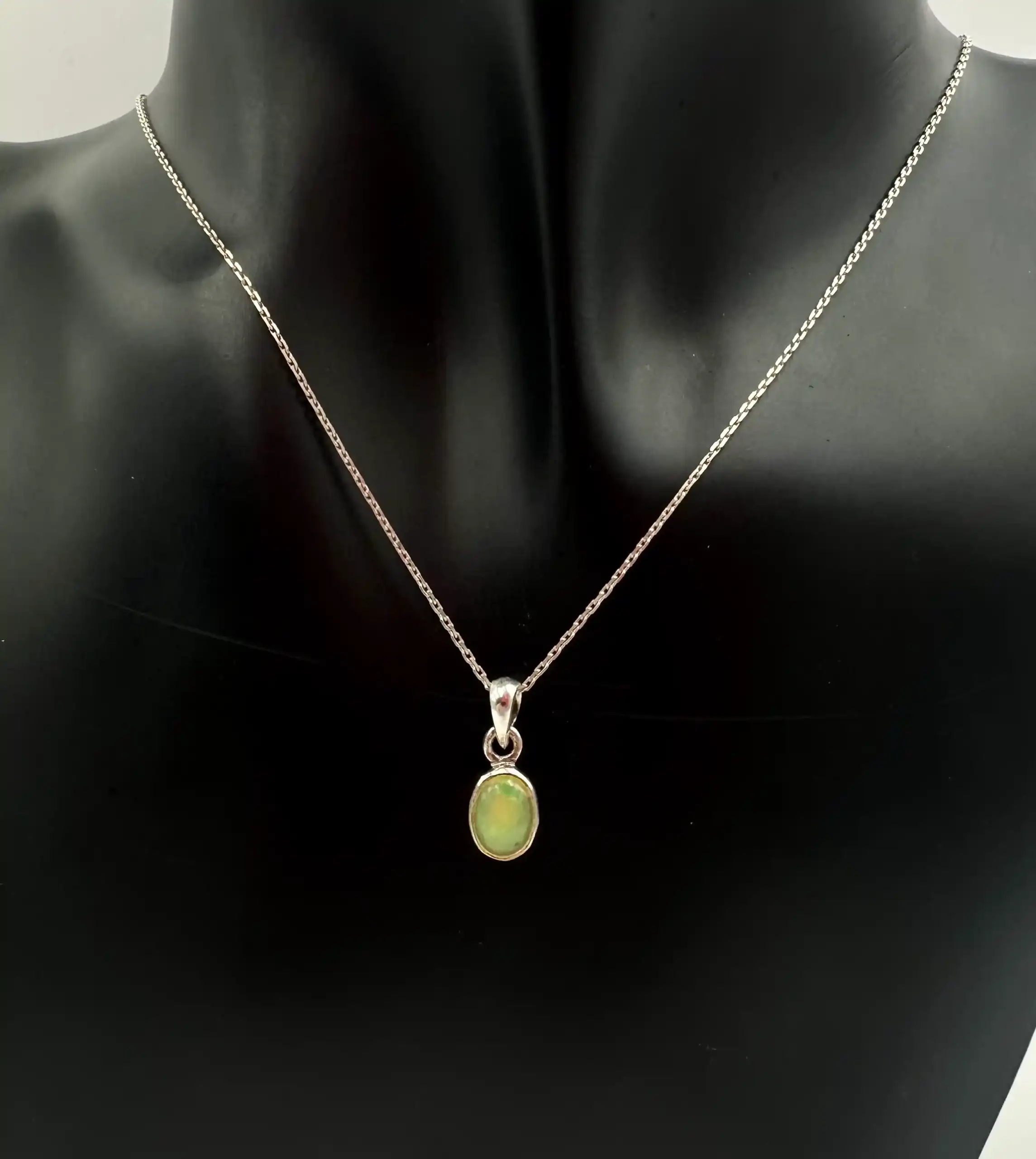 Colgante Ovalo De Opalo Mini Plata De Ley