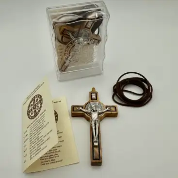 Crucifijo De La Buena Muerte Y Medalla De San Benito Cuerda