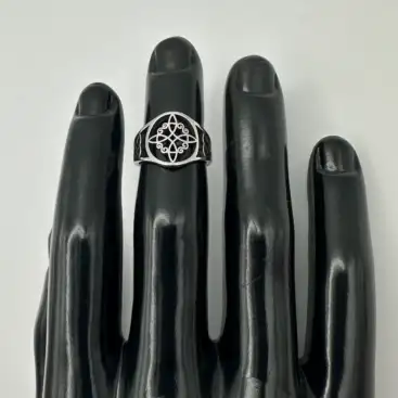 Anillo Nudo De Bruja Acero Plateado Regulable