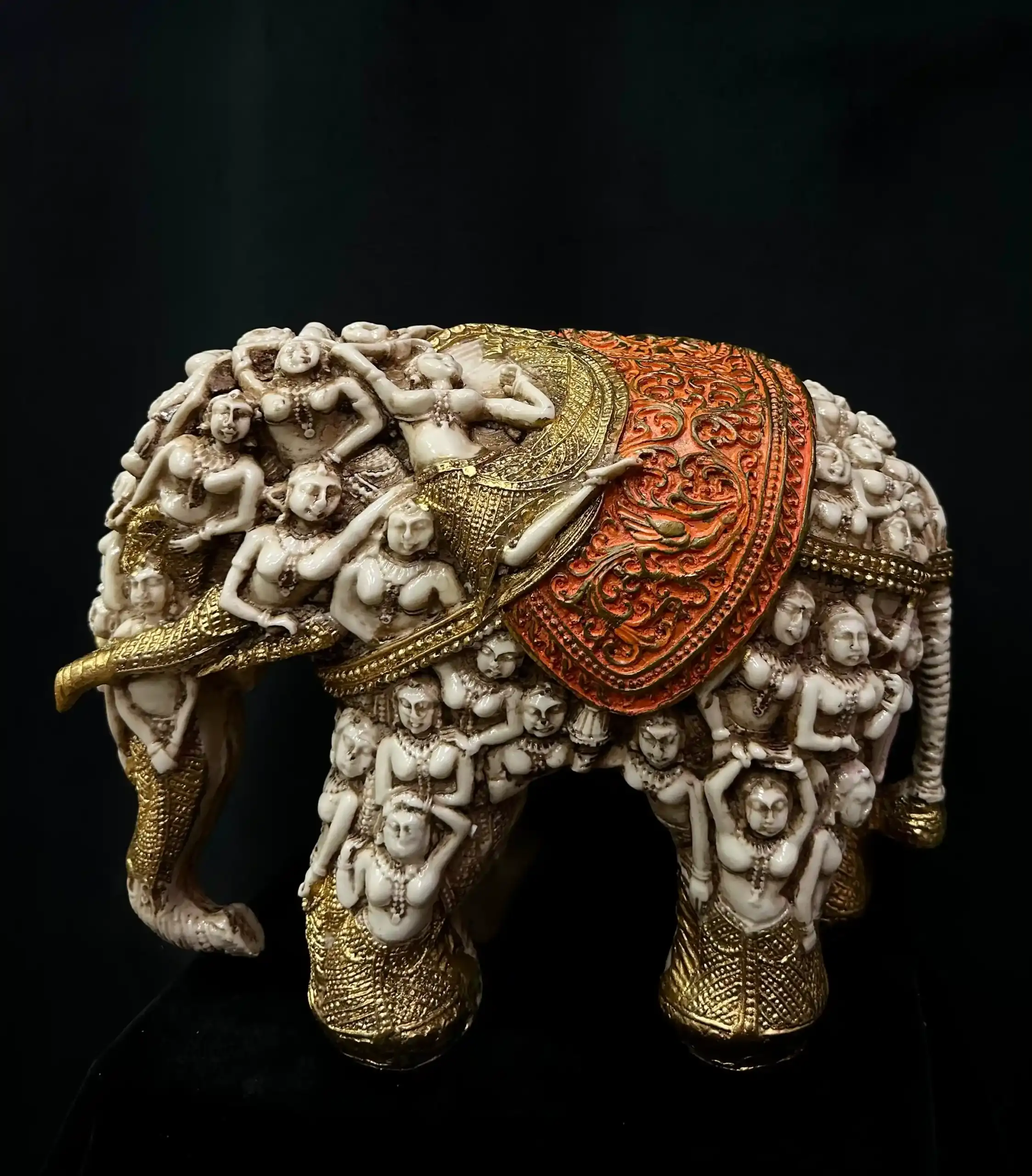 Elefante De Los Espíritus Naranja 27cm
