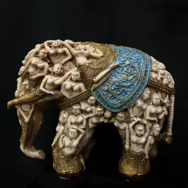 Elefante De Los Espíritus Azul Claro 27cm